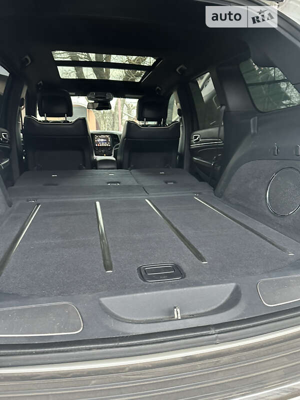 Внедорожник / Кроссовер Jeep Grand Cherokee 2015 в Днепре фото 14 Внедорожник / Кроссовер Jeep Grand Cherokee 2015 в Днепре