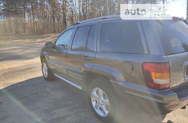 Внедорожник / Кроссовер Jeep Grand Cherokee 2004 в Ровно