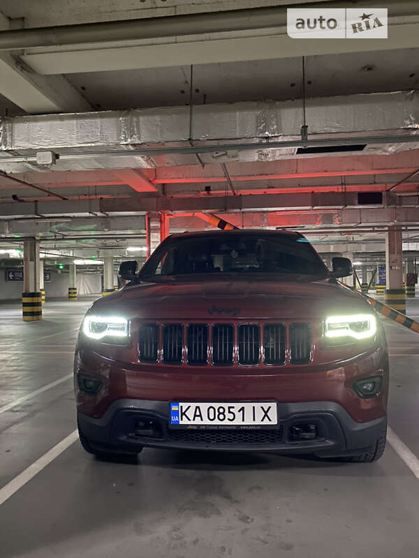 Внедорожник / Кроссовер Jeep Grand Cherokee 2015 в Киеве