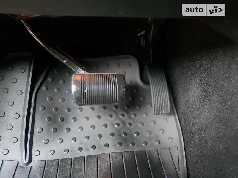 Внедорожник / Кроссовер Jeep Grand Cherokee 2021 в Киеве