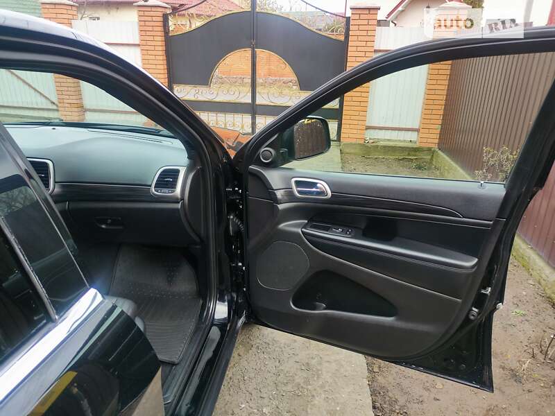 Внедорожник / Кроссовер Jeep Grand Cherokee 2021 в Киеве