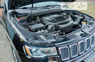 Внедорожник / Кроссовер Jeep Grand Cherokee 2021 в Киеве