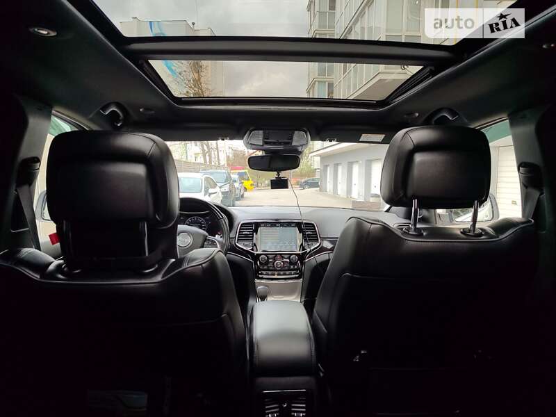 Внедорожник / Кроссовер Jeep Grand Cherokee 2021 в Ровно