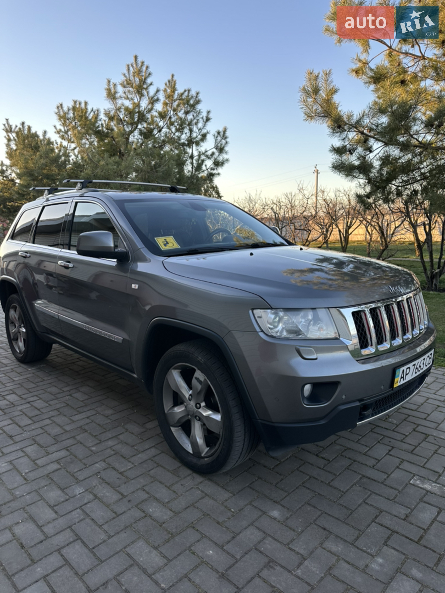 2011 Jeep Grand Cherokee - мініатюра 14