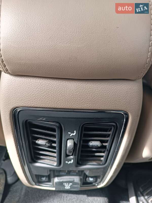 Внедорожник / Кроссовер Jeep Grand Cherokee 2013 в Косове