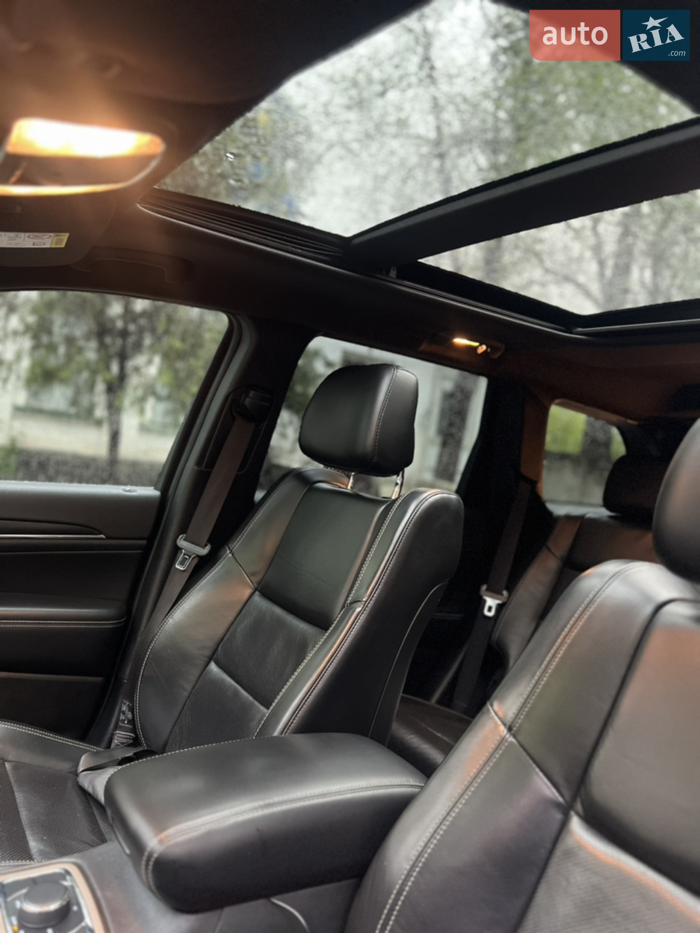2014 Jeep Grand Cherokee - мініатюра 29