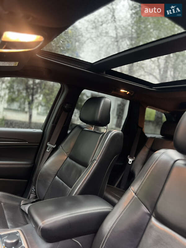 Внедорожник / Кроссовер Jeep Grand Cherokee 2014 в Киеве