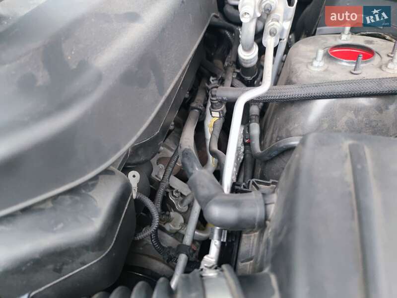 Внедорожник / Кроссовер Jeep Grand Cherokee 2016 в Киеве фото 17 Внедорожник / Кроссовер Jeep Grand Cherokee 2016 в Киеве