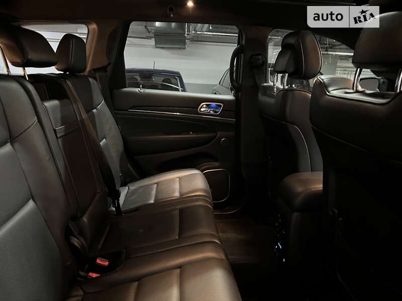 Внедорожник / Кроссовер Jeep Grand Cherokee 2018 в Киеве