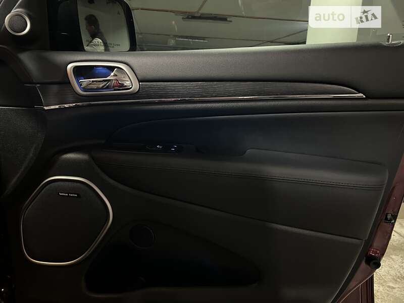 Внедорожник / Кроссовер Jeep Grand Cherokee 2018 в Киеве