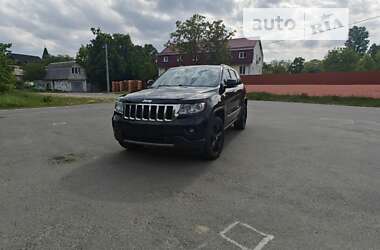 Позашляховик / Кросовер Jeep Grand Cherokee 2011 в Києві