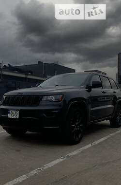 Позашляховик / Кросовер Jeep Grand Cherokee 2017 в Києві