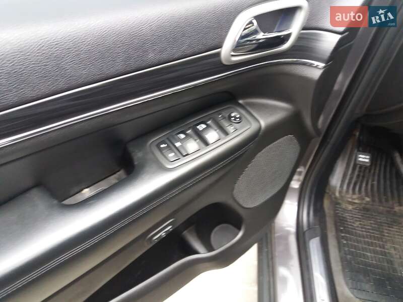 Внедорожник / Кроссовер Jeep Grand Cherokee 2019 в Виннице