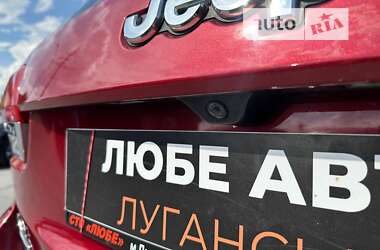 Внедорожник / Кроссовер Jeep Grand Cherokee 2014 в Львове