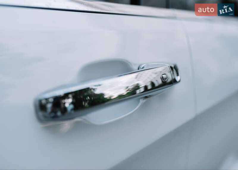 Позашляховик / Кросовер Jeep Grand Cherokee 2018 в Києві