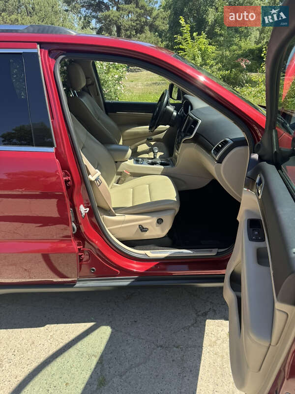 Внедорожник / Кроссовер Jeep Grand Cherokee 2015 в Киеве фото 11 Внедорожник / Кроссовер Jeep Grand Cherokee 2015 в Киеве