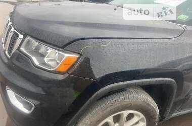 Внедорожник / Кроссовер Jeep Grand Cherokee 2021 в Киеве