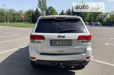 Внедорожник / Кроссовер Jeep Grand Cherokee 2015 в Николаеве