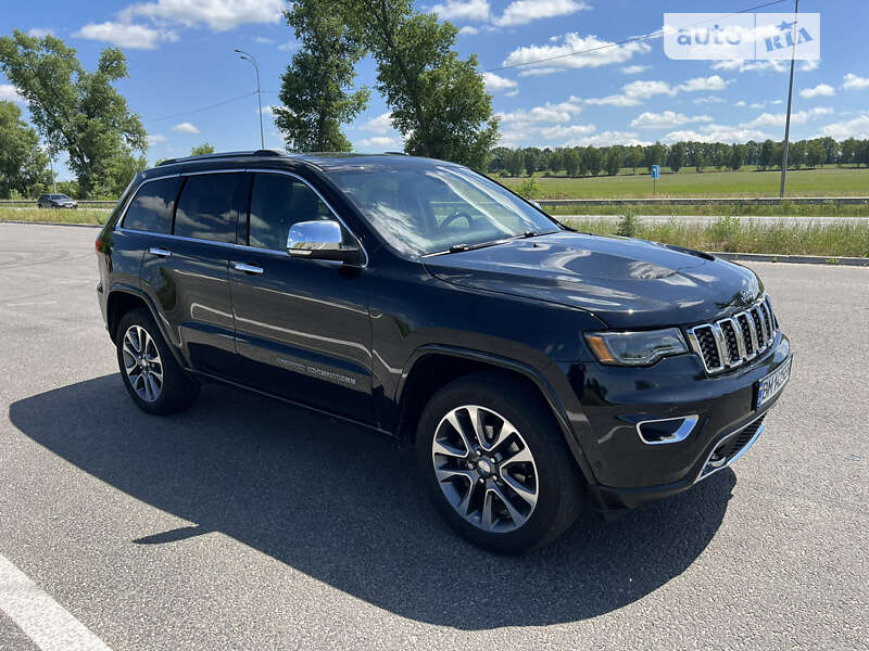 Внедорожник / Кроссовер Jeep Grand Cherokee 2017 в Киеве