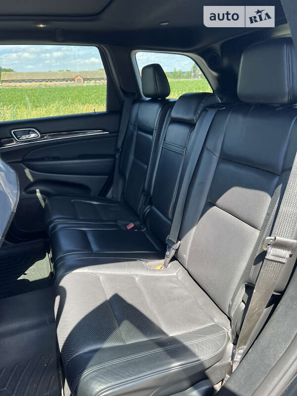 Внедорожник / Кроссовер Jeep Grand Cherokee 2017 в Киеве