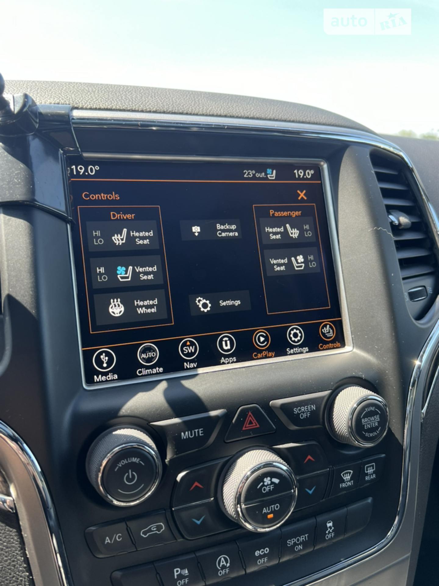 2017 Jeep Grand Cherokee - мініатюра 38