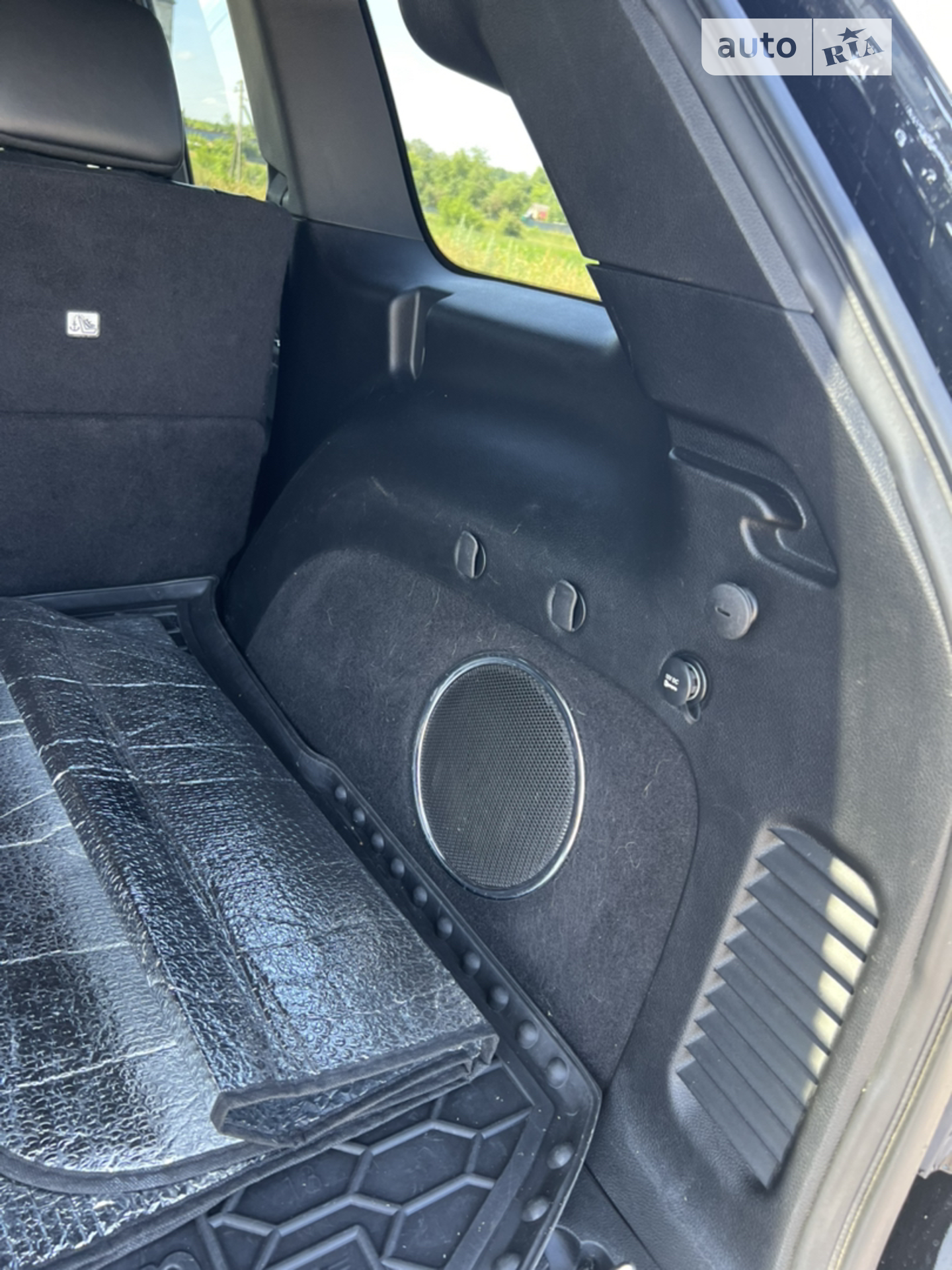 2017 Jeep Grand Cherokee - мініатюра 40