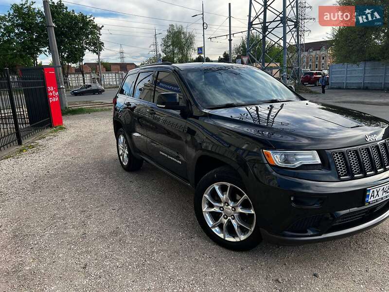 Позашляховик / Кросовер Jeep Grand Cherokee 2015 в Львові