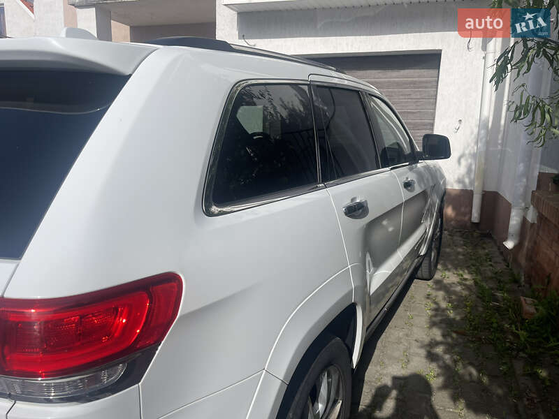 Внедорожник / Кроссовер Jeep Grand Cherokee 2014 в Киеве