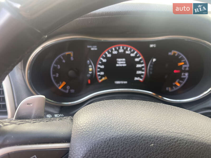 Внедорожник / Кроссовер Jeep Grand Cherokee 2014 в Киеве