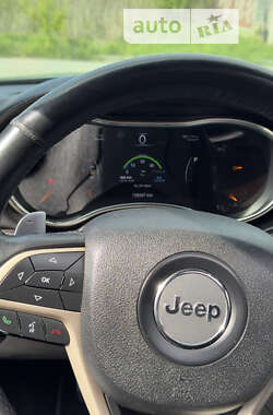 Позашляховик / Кросовер Jeep Grand Cherokee 2013 в Рівному