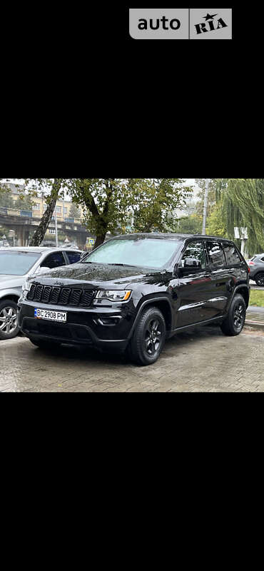 Позашляховик / Кросовер Jeep Grand Cherokee 2016 в Львові