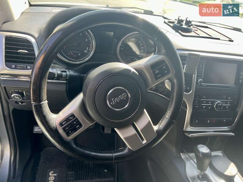 Внедорожник / Кроссовер Jeep Grand Cherokee 2011 в Золотоноше