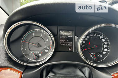 Позашляховик / Кросовер Jeep Grand Cherokee 2012 в 