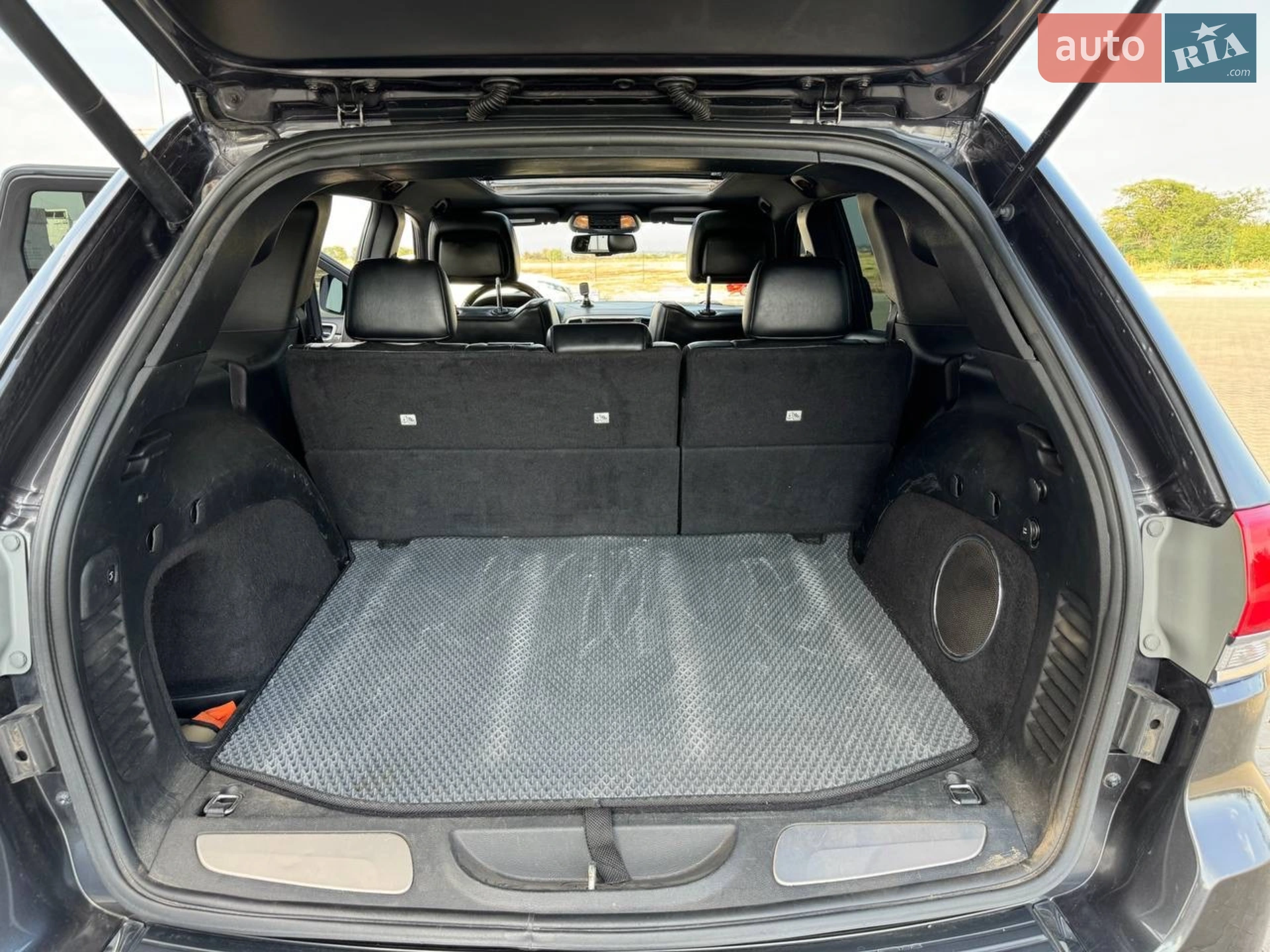 2013 Jeep Grand Cherokee - мініатюра 23