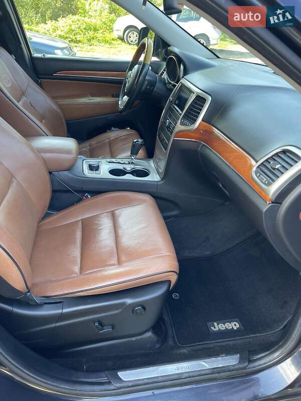Внедорожник / Кроссовер Jeep Grand Cherokee 2012 в Яремче