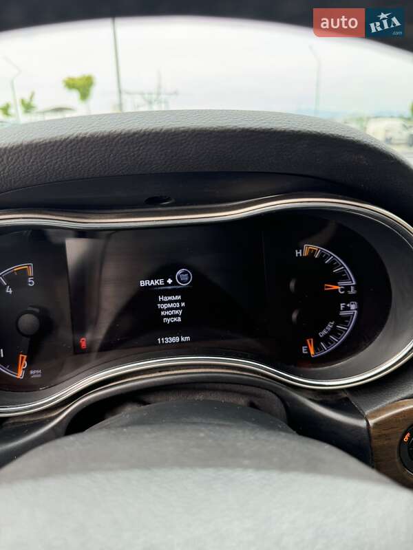 Внедорожник / Кроссовер Jeep Grand Cherokee 2015 в Хусте