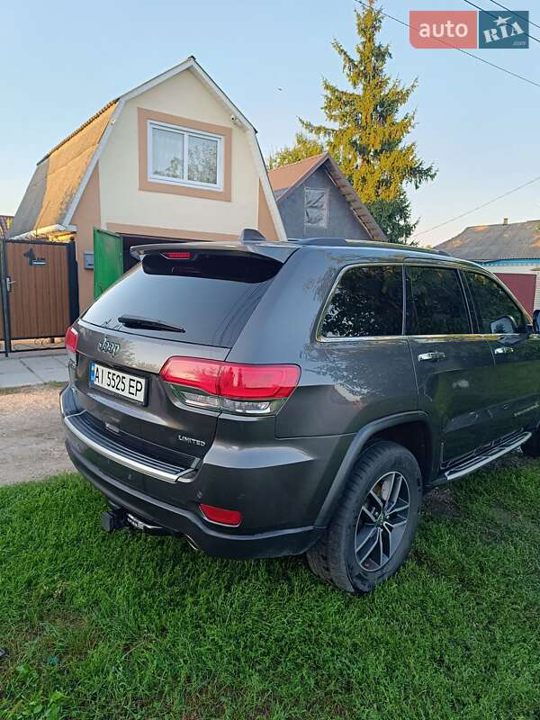 Внедорожник / Кроссовер Jeep Grand Cherokee 2016 в Яготине