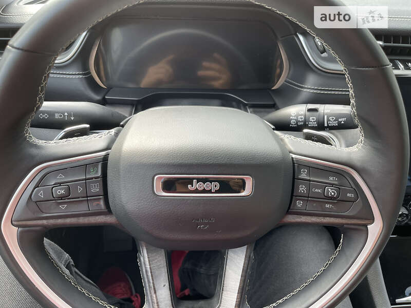 Позашляховик / Кросовер Jeep Grand Cherokee 2021 в Києві