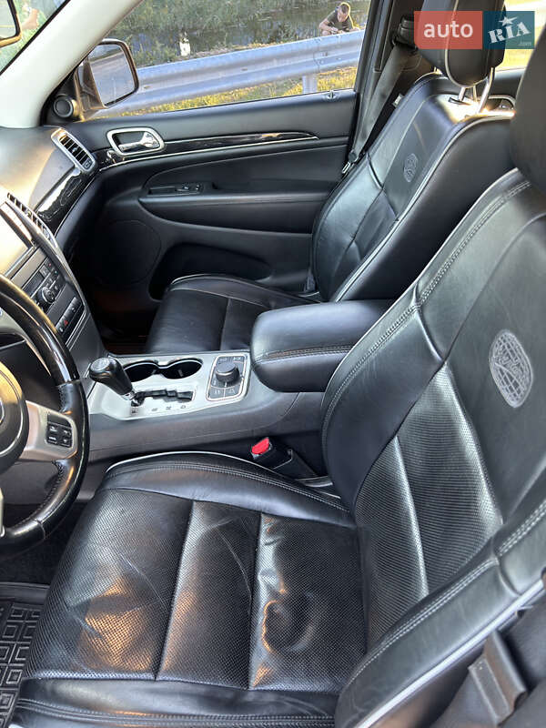 Внедорожник / Кроссовер Jeep Grand Cherokee 2012 в Волочиске