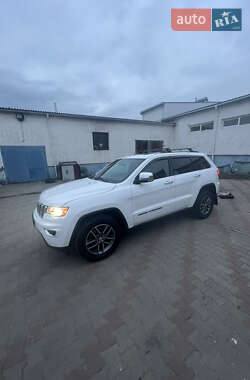 Внедорожник / Кроссовер Jeep Grand Cherokee 2017 в 