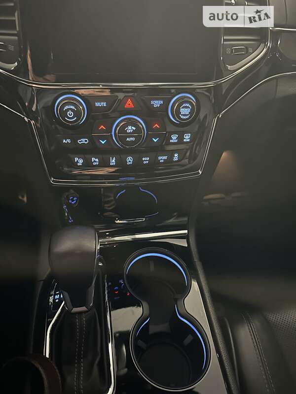 Внедорожник / Кроссовер Jeep Grand Cherokee 2021 в Одессе