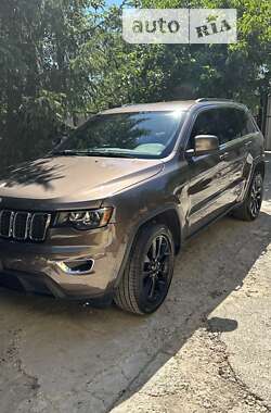 Внедорожник / Кроссовер Jeep Grand Cherokee 2017 в Мерефа