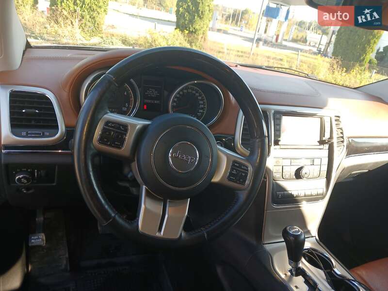 Внедорожник / Кроссовер Jeep Grand Cherokee 2012 в Кременце