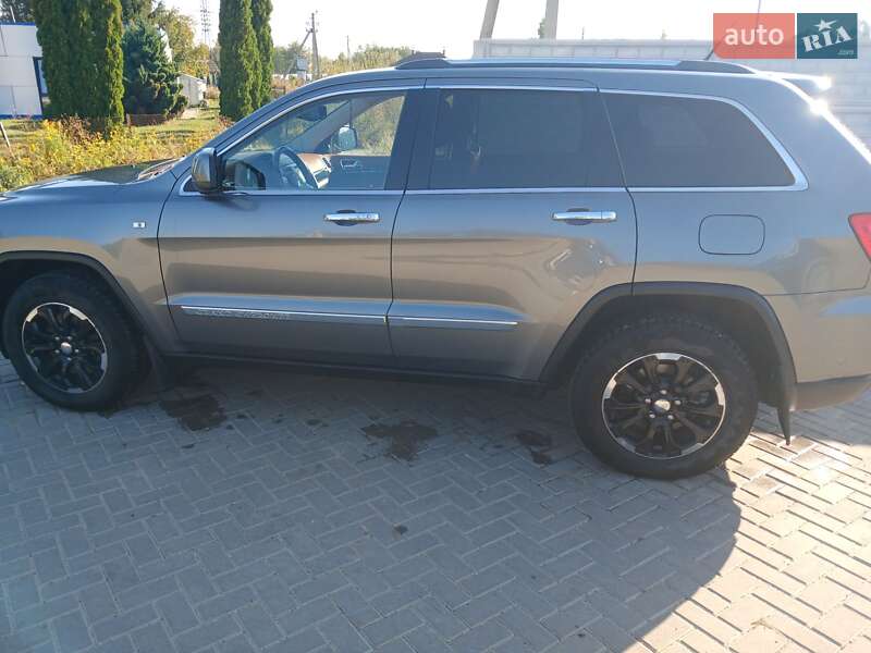Внедорожник / Кроссовер Jeep Grand Cherokee 2012 в Кременце