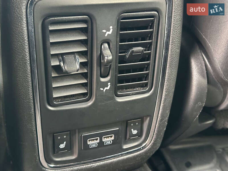 Позашляховик / Кросовер Jeep Grand Cherokee 2013 в Черкасах