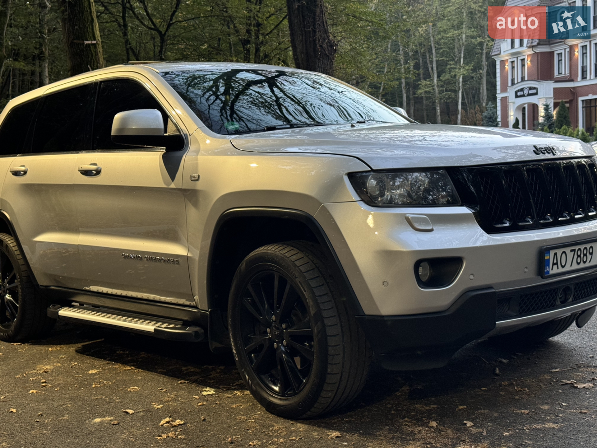 2012 Jeep Grand Cherokee - мініатюра 10