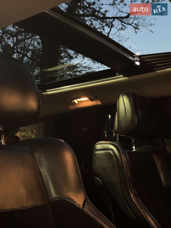 Внедорожник / Кроссовер Jeep Grand Cherokee 2012 в Ужгороде