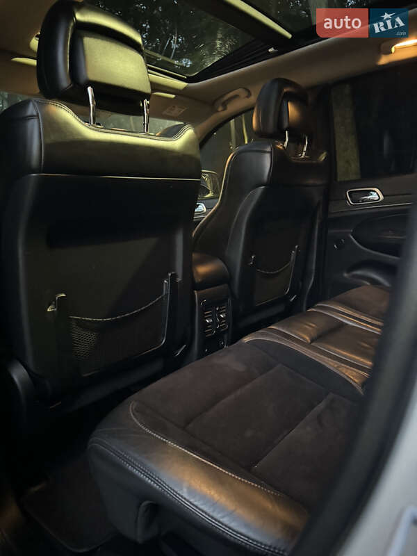 Внедорожник / Кроссовер Jeep Grand Cherokee 2012 в Ужгороде