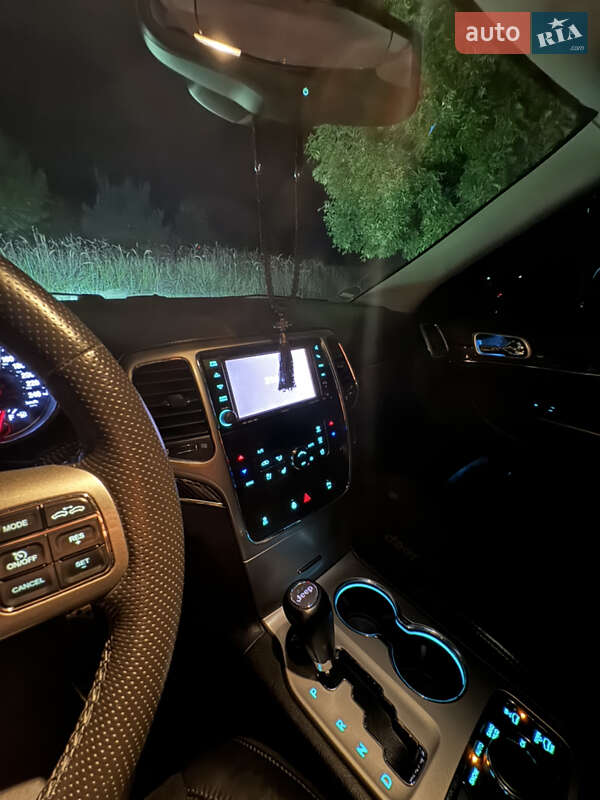 Внедорожник / Кроссовер Jeep Grand Cherokee 2012 в Ужгороде