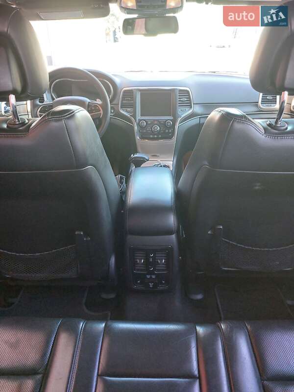 Внедорожник / Кроссовер Jeep Grand Cherokee 2014 в Гайсине